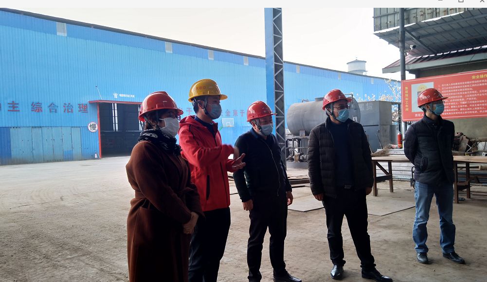 川交路橋黨委副書(shū)記、職工董事、工會(huì)主席何澤中到廣漢片區(qū)各單位督查防疫及復(fù)工情況