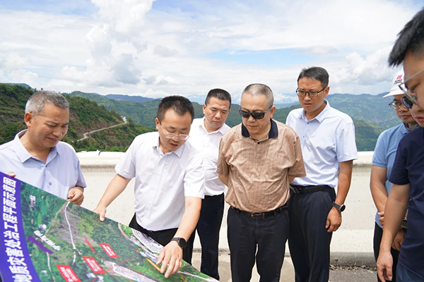 蜀高集團(tuán)黨委書(shū)記、董事長(zhǎng)白茂調(diào)研公司寧攀、會(huì)祿高速項(xiàng)目